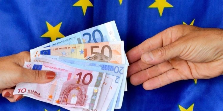 NU SE VOR MAI ACORDA FONDURI UE PENTRU PENSIUNI
