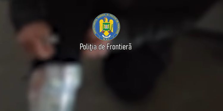 ȘOC la granița României! Soț și soție prinși cu 1.400.000 de dolari ascunși pe corp, în PTF Sire