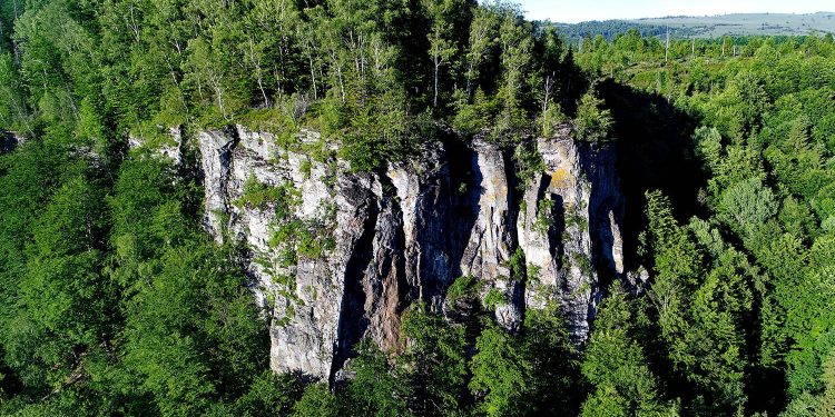Piatra Săpânței – Straja tăcută a legendelor uitate