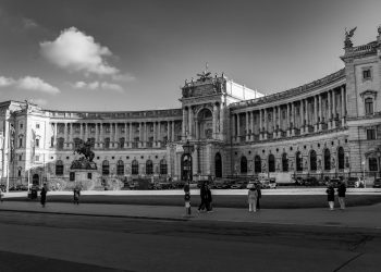 Kia EV2: noul entry-level electric compact pentru urban și drumuri