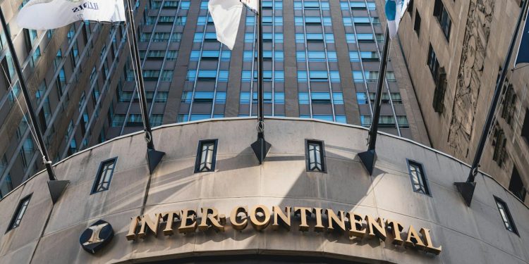 Continental Forum Oradea se redeschide după investiții de peste 4 milioane EUR