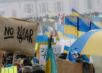 Vucic răspunde dur lui Peter Magyar: comentariile despre Putin ca „naș” sunt prostii