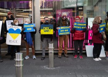 Popularitatea reală a lui Putin scade sub 30% pentru prima dată din război