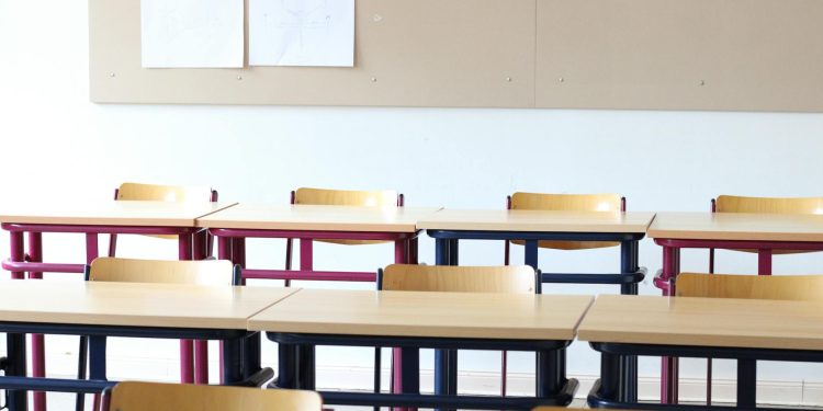 ANAF actualizează registrul sediilor secundare plătitoare de salarii și Formularul 060