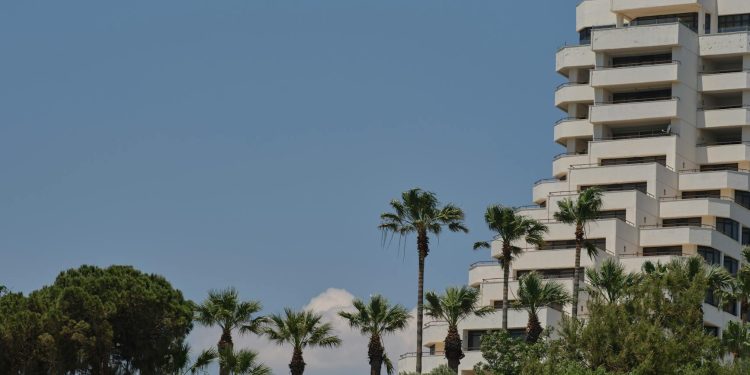 Hotelul Măgura din Eforie Sud, vândut la licitație pentru 2,5 milioane EUR plus TVA