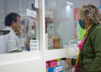 Posibilă criză în Strâmtoarea Ormuz poate afecta costul medicamentelor în SUA