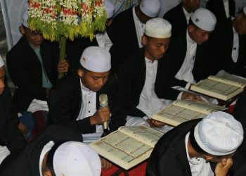 Două femei, reținute în Indonezia pentru blasfemie după imaginea cu Coranul călcat