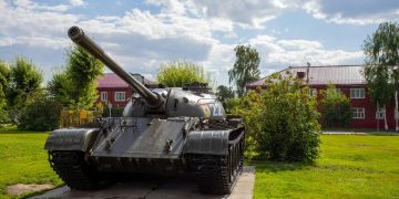 UE primește vești despre întârzieri la livrările de arme contractate din motive de stocuri