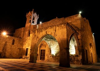 Soldat israelian pedepsit cu 30 de zile de detenție pentru distrugerea unei statui în Liban