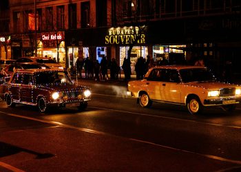 Bolojan: guvernul va reduce acciza la carburanți, nu prețuri voluntare de la comercianți