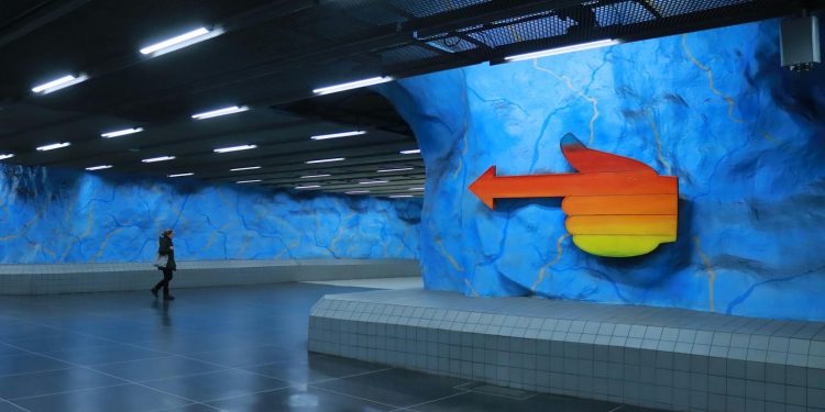 FCSB caută următorul antrenor după plecarea lui Mirel Rădoi