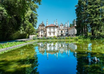 Ghid practic: cât costă real un gard nou pentru casă