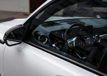Mercedes-Benz Clasa C electric, versiune compactă „Baby-Benz” cu baterii