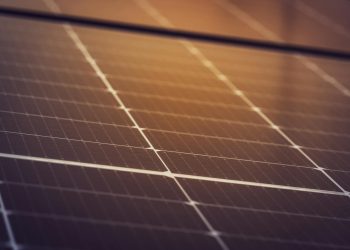 AIE avertizează: aprilie ar putea aduce cea mai mare perturbare petrolieră din istorie