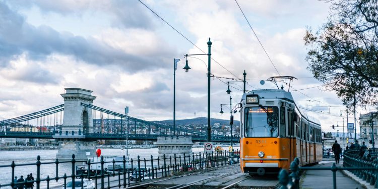 Partidul lui Peter Magyar aproape de victorie în Ungaria; Orban recunoaște eșecul după 16 ani la guvern