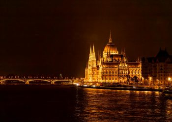 Peter Magyar câștigă alegerile din 2026 și promite un rol robust în UE pentru Ungaria