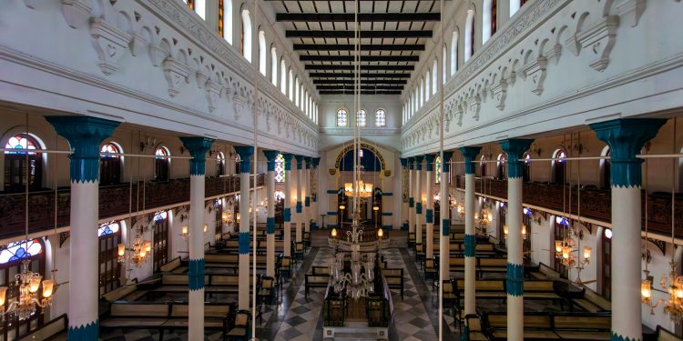 Israelul își exprimă regretul pentru avarierea sinagogii din Teheran, afirmând că a vizat un înalt comandant militar…