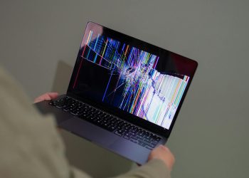 MApN: incidente de securitate la e-mailuri, izolate în 24 de ore