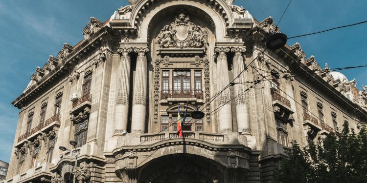 Fonduri de pensii, motor pentru private equity în România