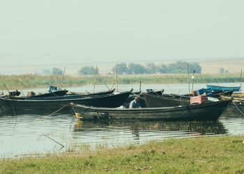 Nicușor Dan și secretarul armatei SUA discută consolidarea cooperării în securitate la Marea Neagră