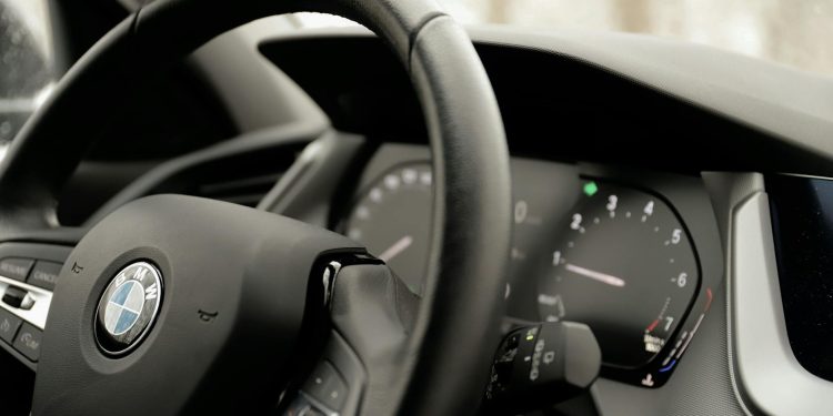 BMW iX3 50 xDrive în test: începutul unei noi perioade electrice