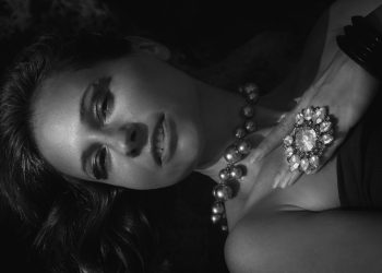 Beatrice Andreescu transformă amintirea într-o afacere de bijuterii personalizate