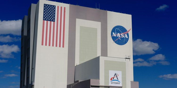 Artemis II: capsula Orion pentru intrarea în atmosferă și amerizare în Pacific, în direct