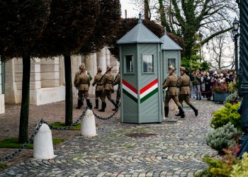 Guvern Ungaria intenționează să desecretizeze arhivele poliției secrete din perioada comunistă