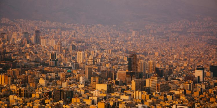 Israel lansează lovituri asupra instalațiilor petrochimice din Iran, anunță Netanyahu