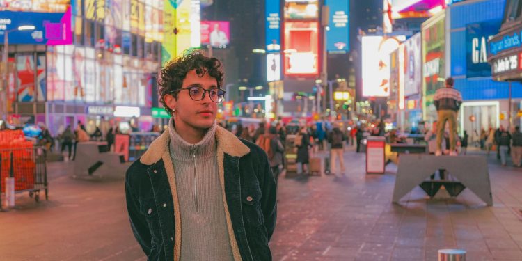 Bluefish AI strânge 43 milioane de dolari în prima rundă majoră, fondator român la cârma tehnologiei