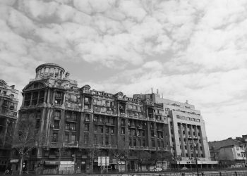 Lumina Sfântă ajunge în România printr-un culoar special, anunțată de Patriarhie