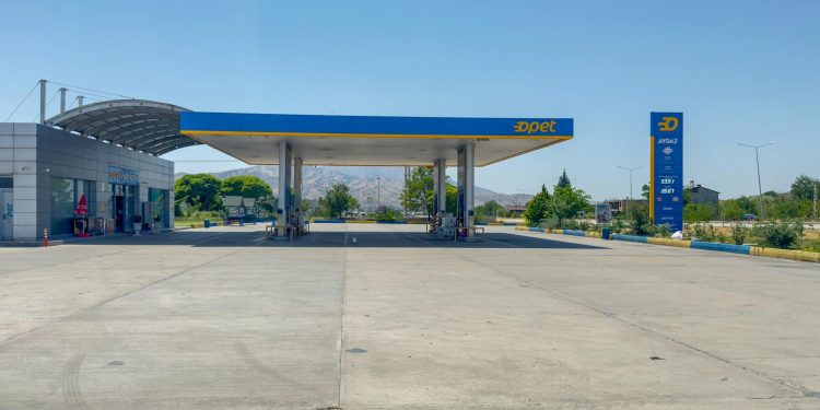 SUA pregătesc curățarea Strâmtorii Ormuz, explică Trump ca un gest pentru mai multe națiuni