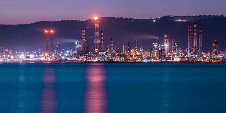 România primește acordul SUA pentru repornirea Petrotel Lukoil