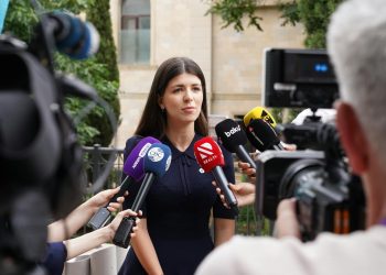 Bolojan comentează moțiunea PSD-AUR: se conturează o nouă coaliție, iar PSD este criticat pentru dinamitat guvernul