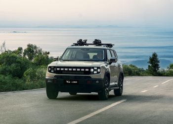 BYD Atto 2 DM-i: crossover PHEV ambițios într-un segment aglomerat