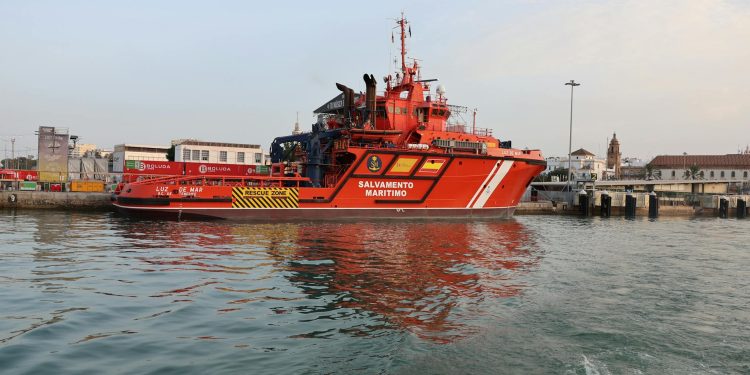 Intervenție în Portul Sulina pentru un marinar străin cu probleme medicale