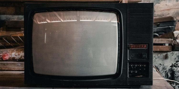 Grindeanu vs. Bolojan la TV: dialog la distanță despre direcția politicii și soluții pentru viitor