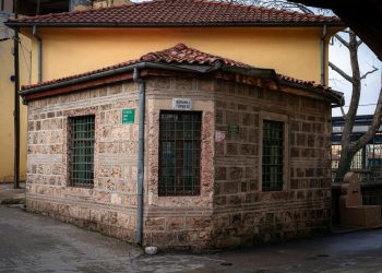 Piețele reacționează la discursul lui Trump: petrolul în creștere, acțiunile scad