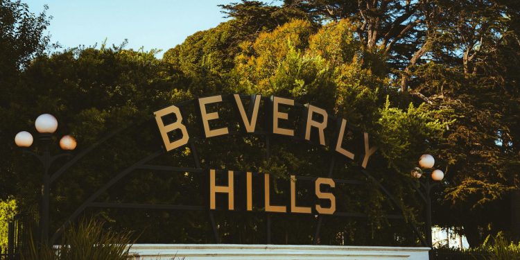 Britney Spears se internează voluntar în reabilitare după arest pentru conducere în stare de ebrietate