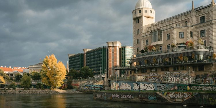 Urania Cremene critică mesajele copiilor fraților Velea despre piesa Mamacita