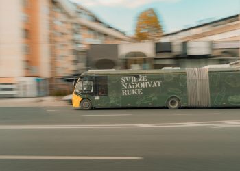 Troleibuzele noi din București includ etilotestul, autobuzul nu pornește dacă șoferul a consumat