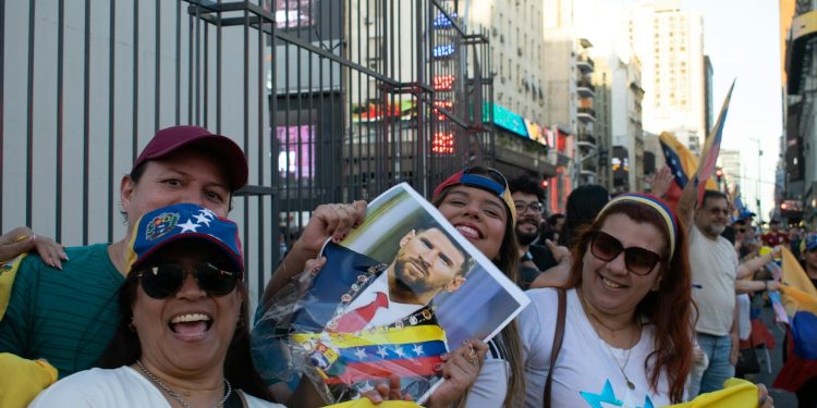 Autorizație în Statele Unite pentru plata avocaților lui Maduro