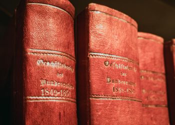 Trump o demite pe procurorul generală Pam Bondi, numește interimar Todd Blanche