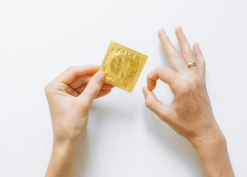 Rezultat Remisie: Transplant de celule stem de la frate a vindecat un pacient HIV din Oslo