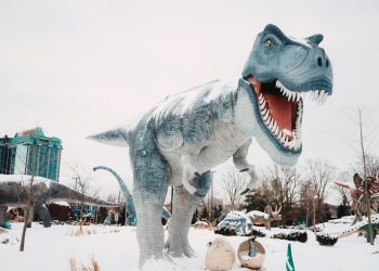 Geantă din colagen de T. rex provoacă fascinație în cercetare și controverse