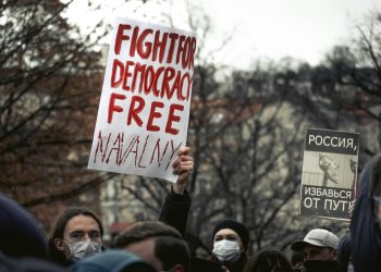 Protest anti-război în Tel Aviv, dispersat de poliție; criticare la adresa lui Netanyahu