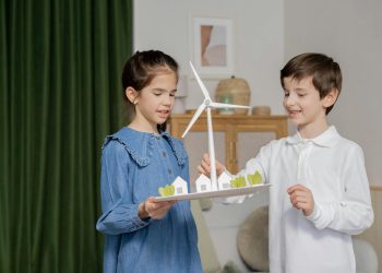 OMV Petrom modernizează cinci unități educaționale cu economie energetică majoră