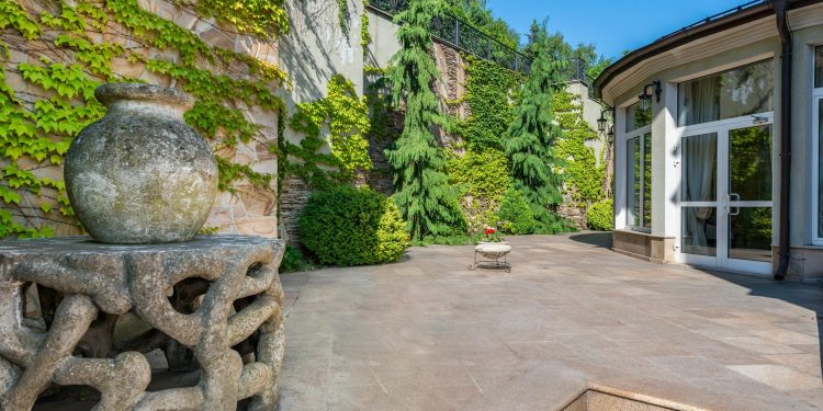 Conacul Oteteleșanu redevine emblemă a vieții mondene din București vechi