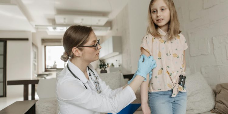 Rogobete acuză presiuni din partea unor „somități” după închiderea clinicilor private