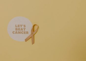 Mișcarea moderată reduce semnificativ riscul de cancer, arată studii mari